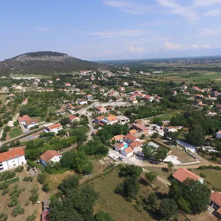 Vila Rural Lapis