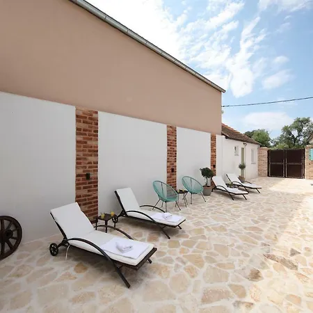 Vila Rural Lapis Donje Rastane
