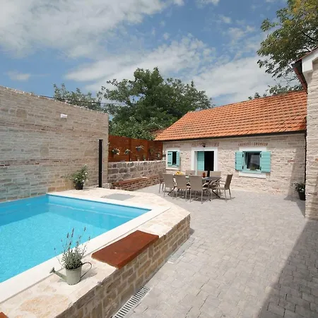 Rural Lapis Vila